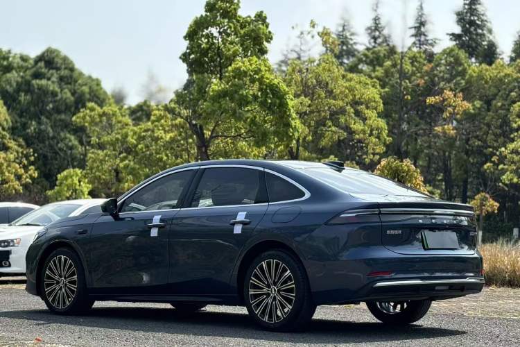 Used Geely Galaxy A7 2025 Model EM-i 150km Starship Edition Exterior 8