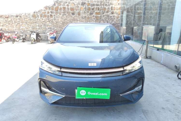 Used Geely Galaxy A7 2025 Model EM-i 150km Starship Edition Front