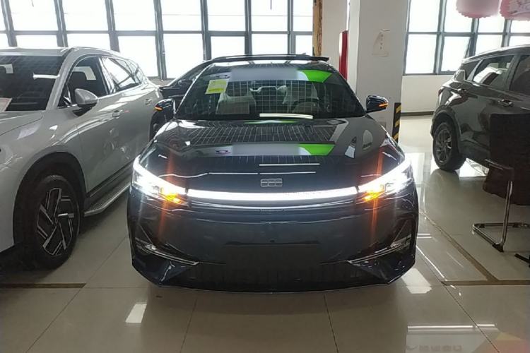 Used Geely Galaxy A7 2025 Model EM-i 150km Long-Distance Edition Front