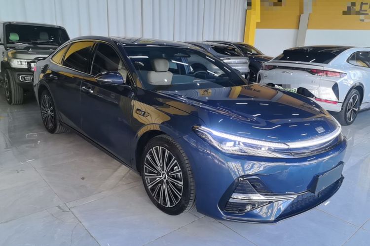 Used Geely Galaxy A7 2025 Model EM-i 150km Starship Edition Front Right 45 Deg