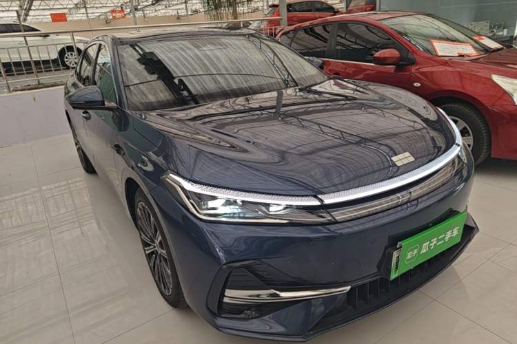 Used Geely Galaxy A7 2025 Model EM-i 150km Starship Edition Front Right 45 Deg