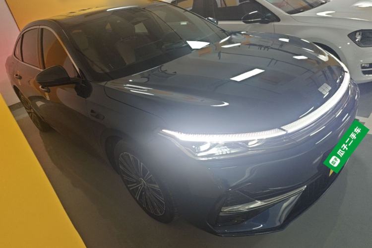 Used Geely Galaxy A7 2025 Model EM-i 150km Starship Edition Front Right 45 Deg