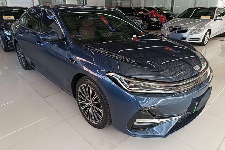 Used Geely Galaxy A7 2025 Model EM-i 150km Starship Edition Front Right 45 Deg