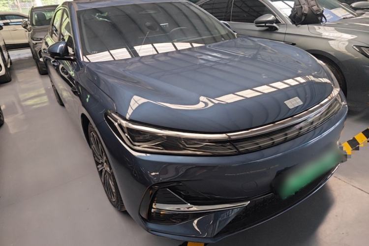 Used Geely Galaxy A7 2025 Model EM-i 150km Starship Edition Front Right 45 Deg