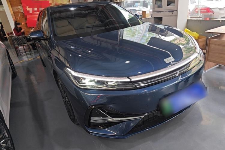 Used Geely Galaxy A7 2025 Model EM-i 150km Starship Edition Front Right 45 Deg