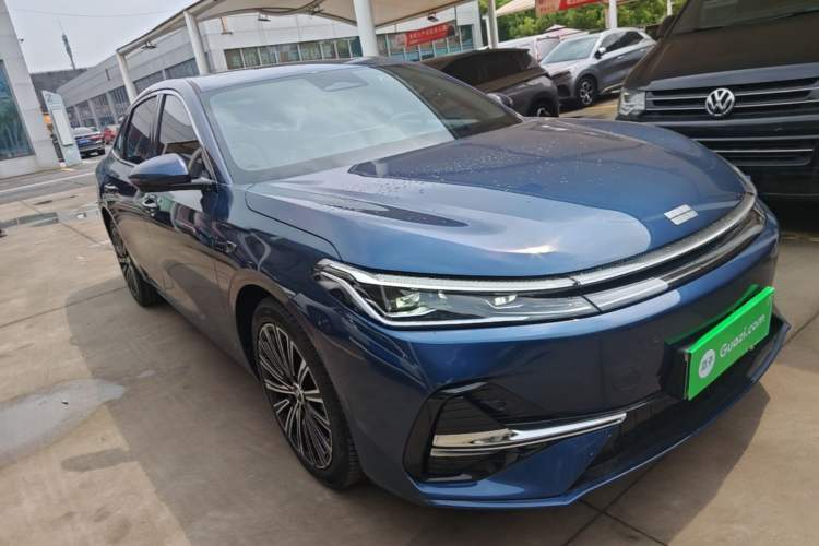 Used Geely Galaxy A7 2025 Model EM-i 150km Starship Edition Front Right 45 Deg