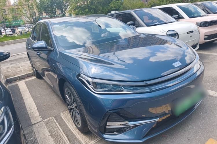 Used Geely Galaxy A7 2025 Model EM-i 150km Starship Edition Front Right 45 Deg