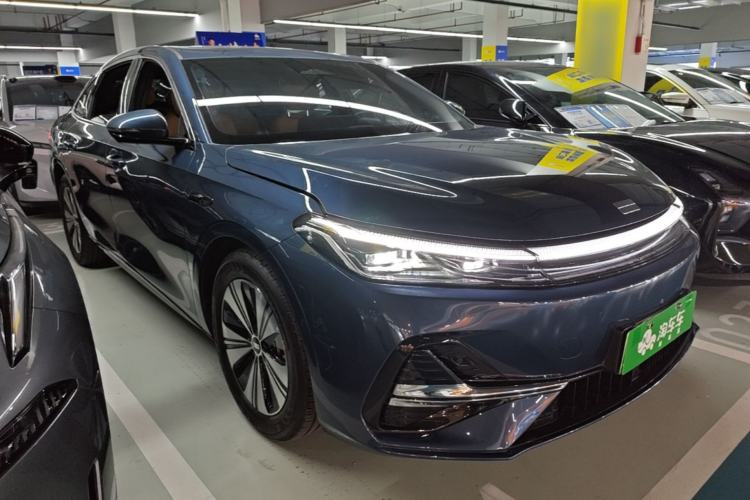 Used Geely Galaxy A7 2025 Model EM-i 150km Exploration+ Edition Front Right 45 Deg