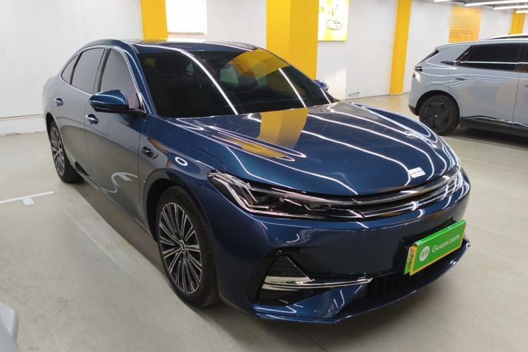 Used Geely Galaxy A7 2025 Model EM-i 150km Starship Edition Front Right 45 Deg