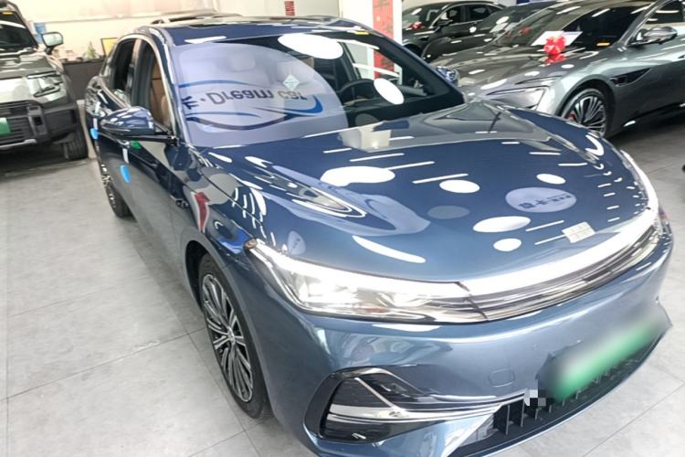 Used Geely Galaxy A7 2025 Model EM-i 150km Starship Edition Front Right 45 Deg
