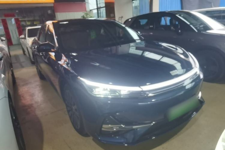 Used Geely Galaxy A7 2025 Model EM-i 150km Starship Edition Front Right 45 Deg