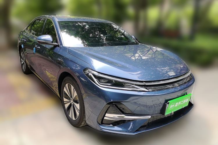 Used Geely Galaxy A7 2025 Model EM-i 150km Exploration+ Edition Front Right 45 Deg