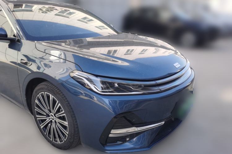 Used Geely Galaxy A7 2025 Model EM-i 150km Starship Edition Front Right 45 Deg