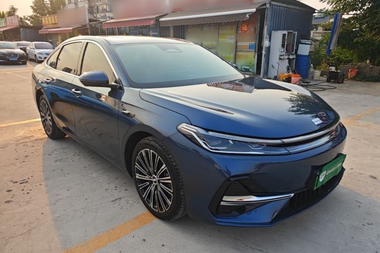 Used Geely Galaxy A7 2025 Model EM-i 150km Starship Edition Front Right 45 Deg