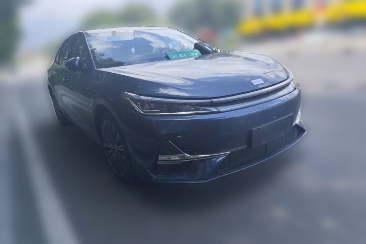 Used Geely Galaxy A7 2025 Model EM-i 150km Starship Edition Front Right 45 Deg