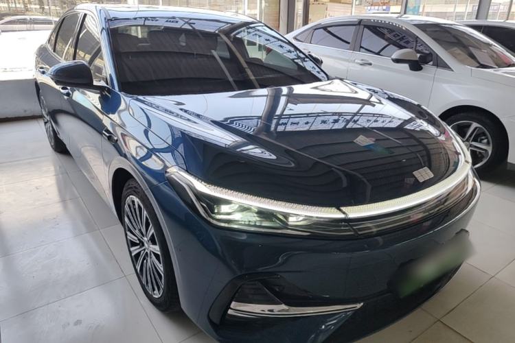 Used Geely Galaxy A7 2025 Model EM-i 150km Starship Edition Front Right 45 Deg