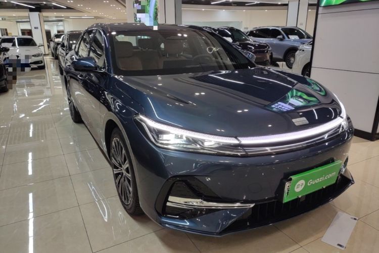 Used Geely Galaxy A7 2025 Model EM-i 150km Starship Edition Front Right 45 Deg