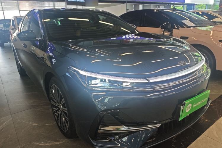 Used Geely Galaxy A7 2025 Model EM-i 150km Starship Edition Front Right 45 Deg