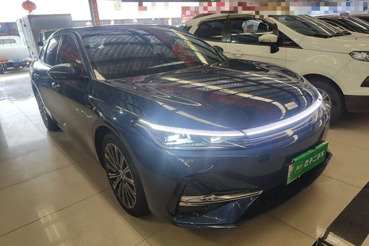 Used Geely Galaxy A7 2025 Model EM-i 150km Starship Edition Front Right 45 Deg