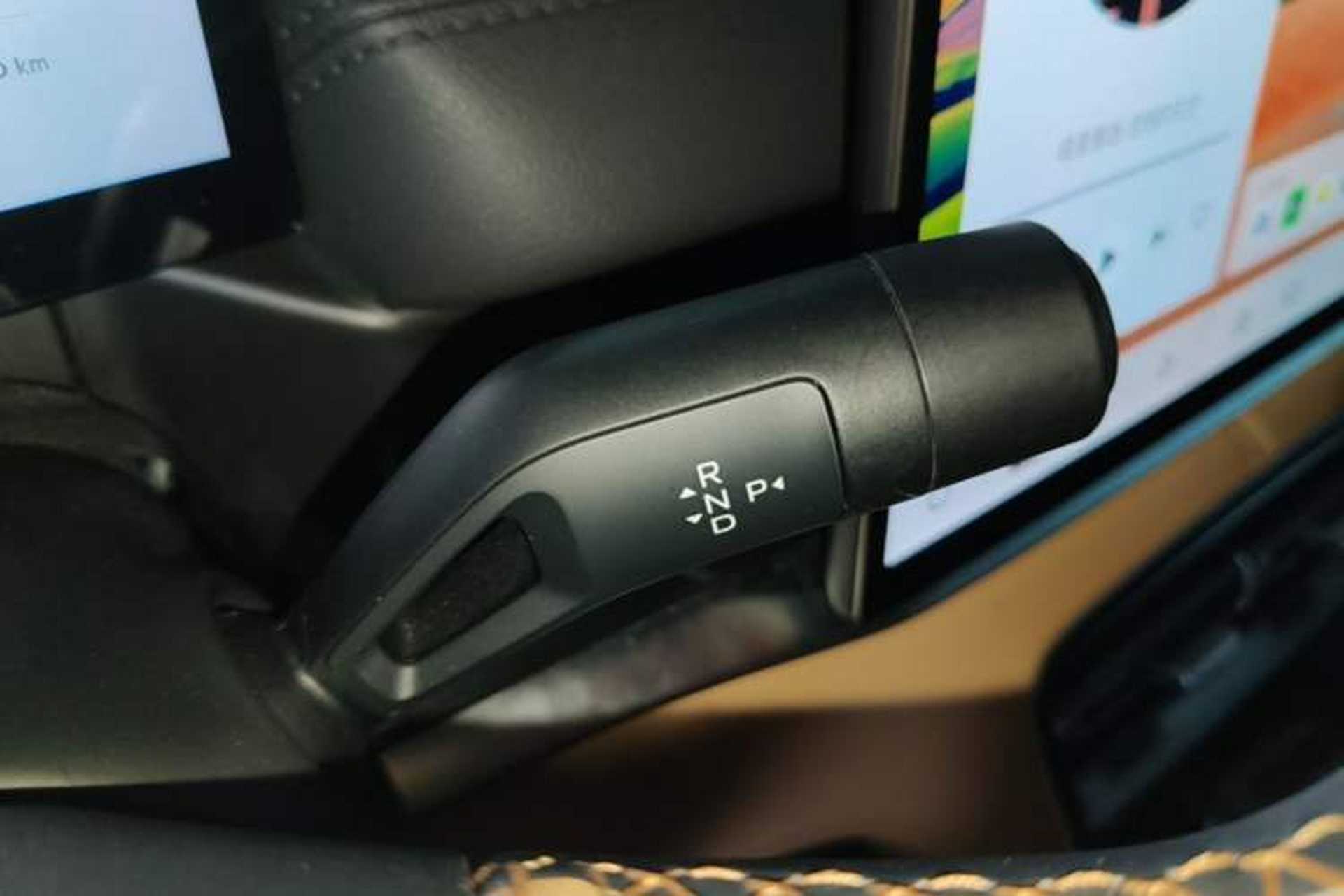 Used Geely Galaxy A7 2025 Model EM-i 150km Starship Edition Gear Lever