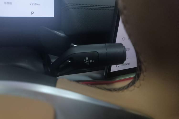 Used Geely Galaxy A7 2025 Model EM-i 150km Starship Edition Gear Lever