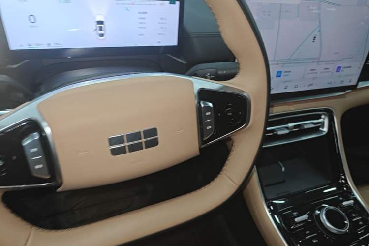 Used Geely Galaxy A7 2025 Model EM-i 150km Starship Edition Gear Lever