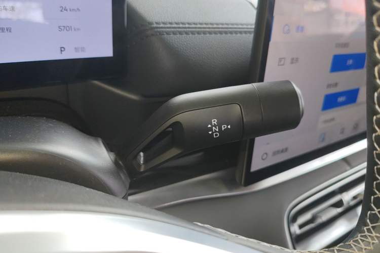 Used Geely Galaxy A7 2025 Model EM-i 150km Exploration+ Edition Gear Lever