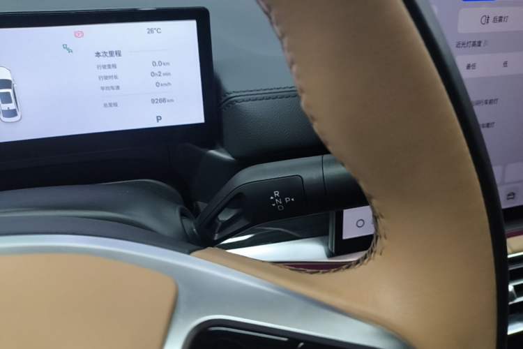 Used Geely Galaxy A7 2025 Model EM-i 150km Starship Edition Gear Lever