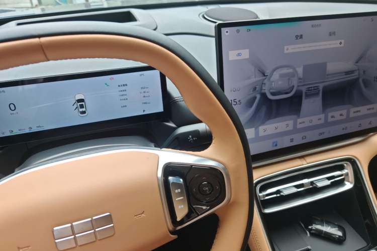 Used Geely Galaxy A7 2025 Model EM-i 150km Starship Edition Gear Lever