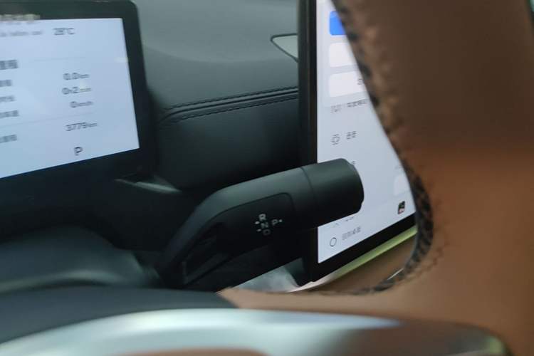 Used Geely Galaxy A7 2025 Model EM-i 150km Starship Edition Gear Lever