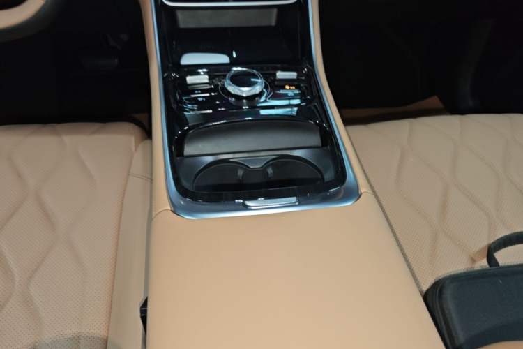 Used Geely Galaxy A7 2025 Model EM-i 150km Exploration+ Edition Gear Lever