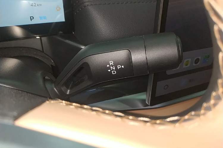 Used Geely Galaxy A7 2025 Model EM-i 150km Exploration+ Edition Gear Lever
