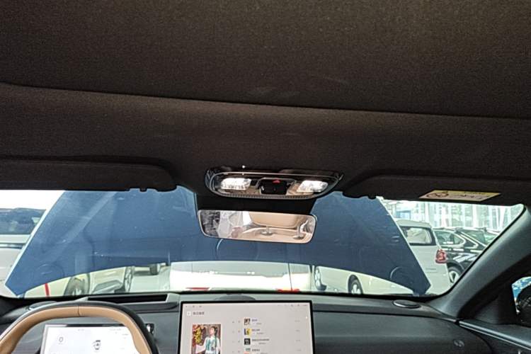 Used Geely Galaxy A7 2025 Model EM-i 150km Starship Edition Headliner