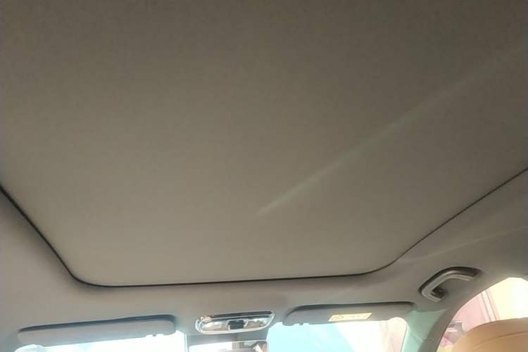 Used Geely Galaxy A7 2025 Model EM-i 150km Starship Edition Headliner