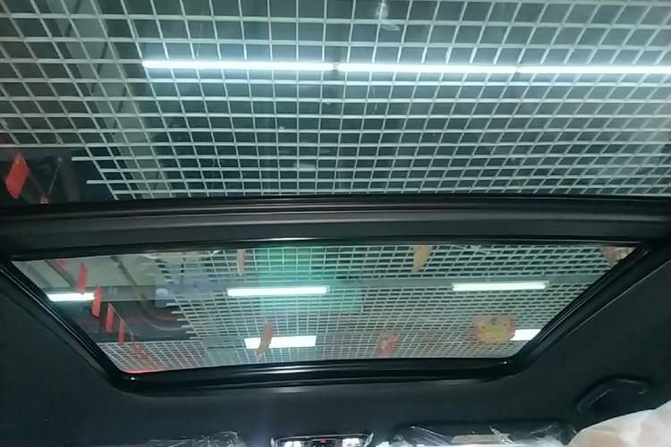 Used Geely Galaxy A7 2025 Model EM-i 150km Long-Distance Edition Headliner