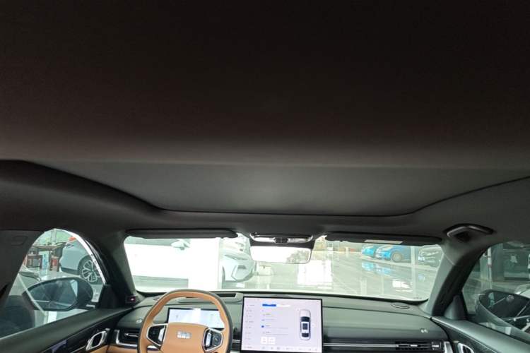 Used Geely Galaxy A7 2025 Model EM-i 150km Starship Edition Headliner
