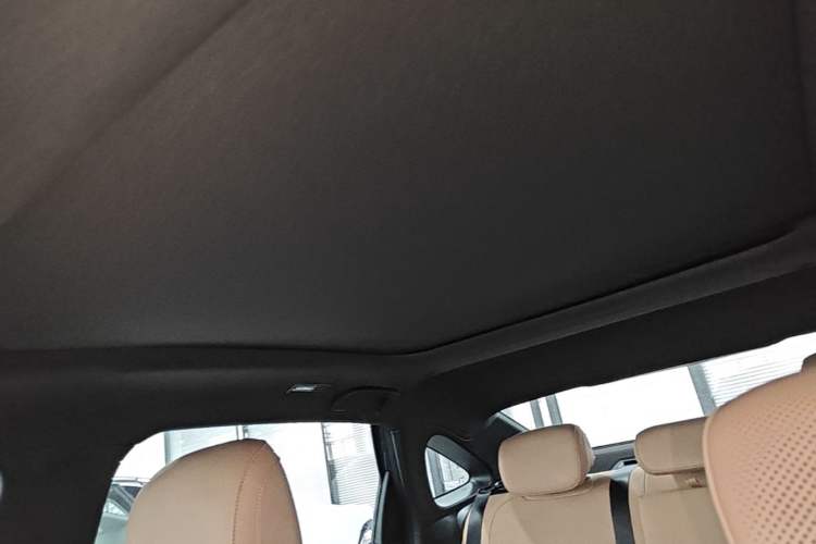 Used Geely Galaxy A7 2025 Model EM-i 150km Starship Edition Headliner