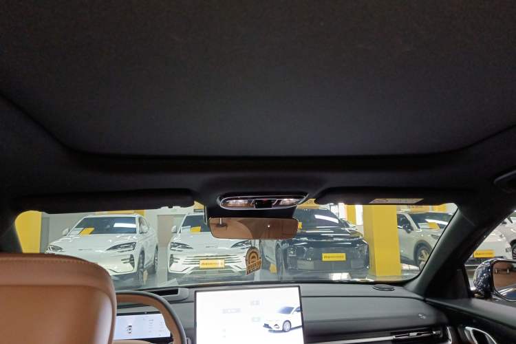 Used Geely Galaxy A7 2025 Model EM-i 150km Starship Edition Headliner
