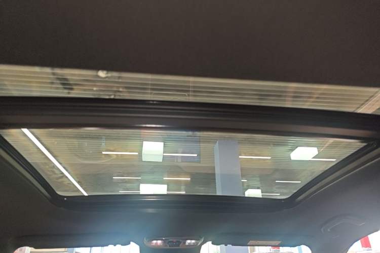 Used Geely Galaxy A7 2025 Model EM-i 150km Starship Edition Headliner
