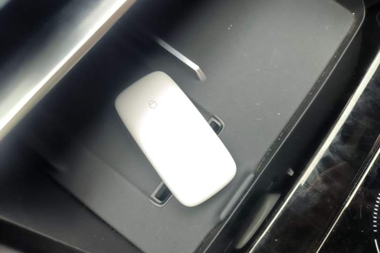 Used Geely Galaxy A7 2025 Model EM-i 150km Starship Edition Interior 1