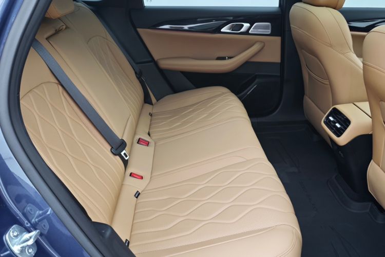 Used Geely Galaxy A7 2025 Model EM-i 150km Starship Edition Interior 1