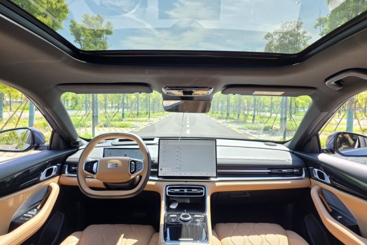 Used Geely Galaxy A7 2025 Model EM-i 150km Starship Edition Interior 11