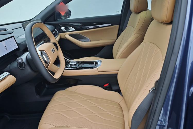 Used Geely Galaxy A7 2025 Model EM-i 150km Starship Edition Interior 11