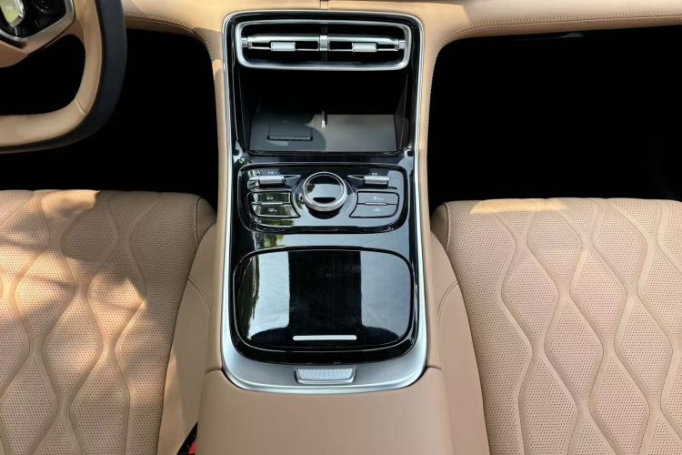 Used Geely Galaxy A7 2025 Model EM-i 150km Starship Edition Interior 11