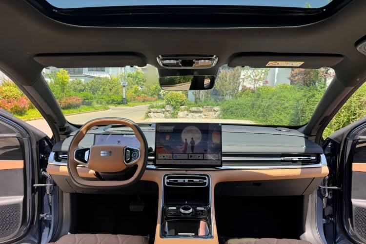 Used Geely Galaxy A7 2025 Model EM-i 150km Starship Edition Interior 4