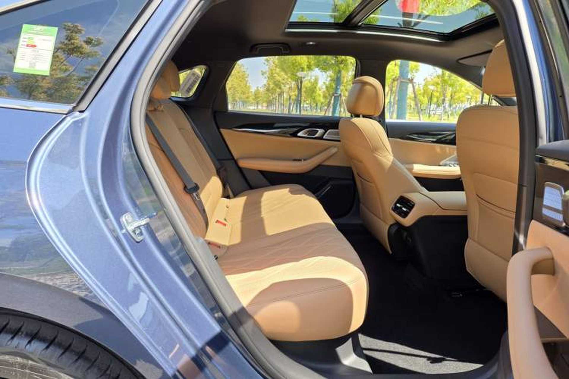 Used Geely Galaxy A7 2025 Model EM-i 150km Starship Edition Interior 4
