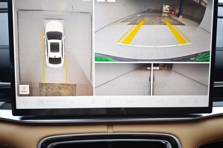 Used Geely Galaxy A7 2025 Model EM-i 150km Starship Edition Interior 7