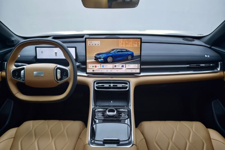 Used Geely Galaxy A7 2025 Model EM-i 150km Starship Edition Interior 8