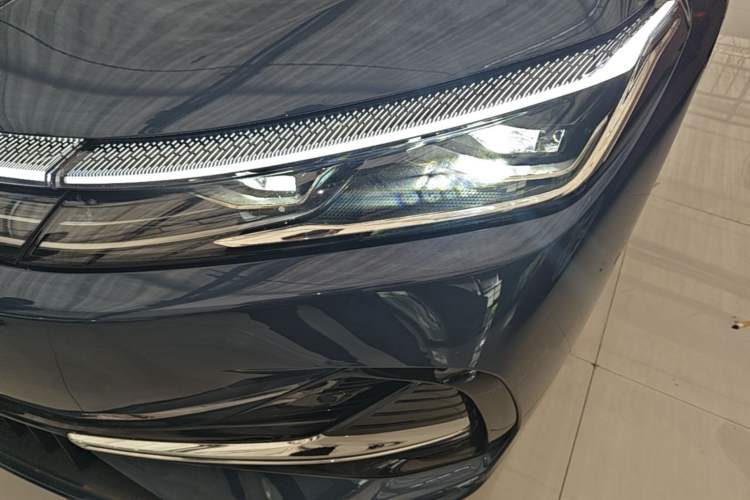 Used Geely Galaxy A7 2025 Model EM-i 150km Starship Edition Left Front Headlight