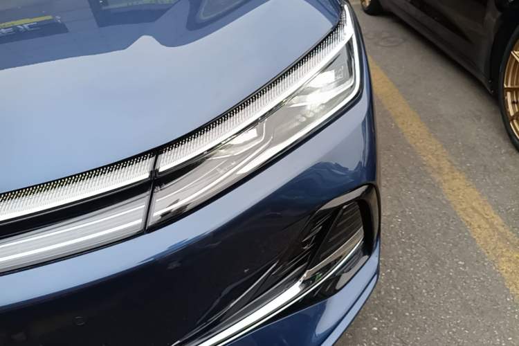 Used Geely Galaxy A7 2025 Model EM-i 150km Starship Edition Left Front Headlight